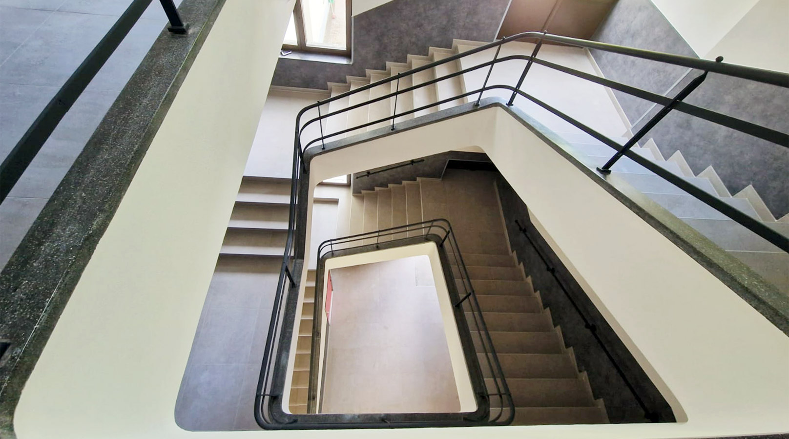 IRC Rénovation - Sacré-Cœur — Cage d’escalier